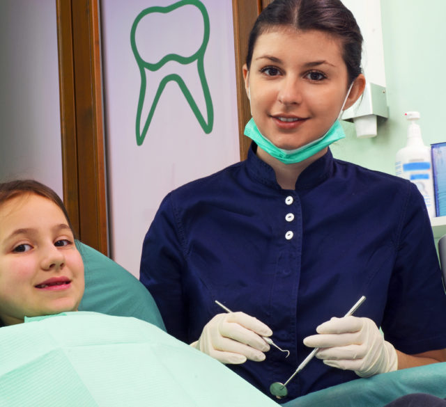 Dentista infantil: por que é importante visitar o odontopediatra