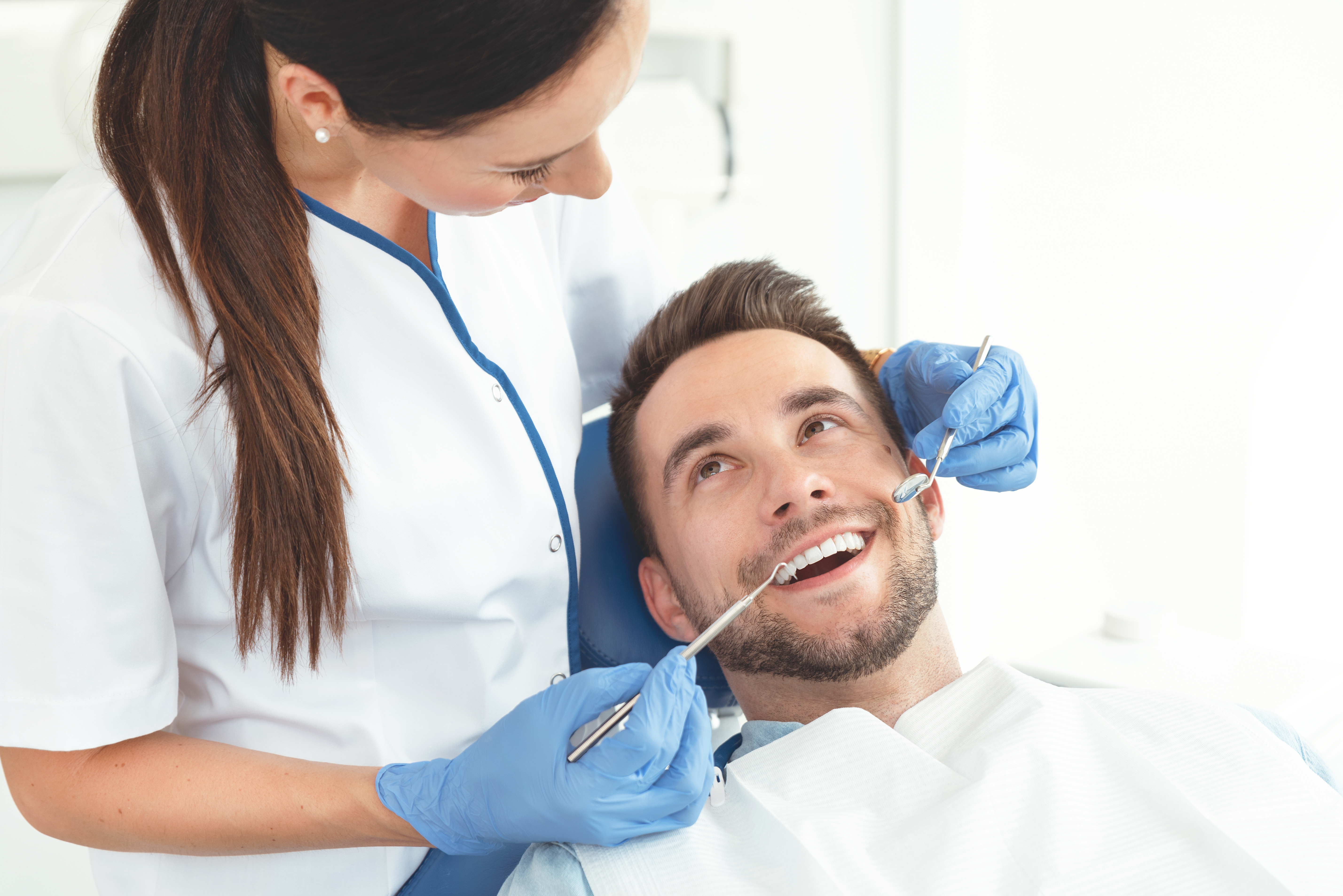 Quais tratamentos fazer para melhorar a estética bucal